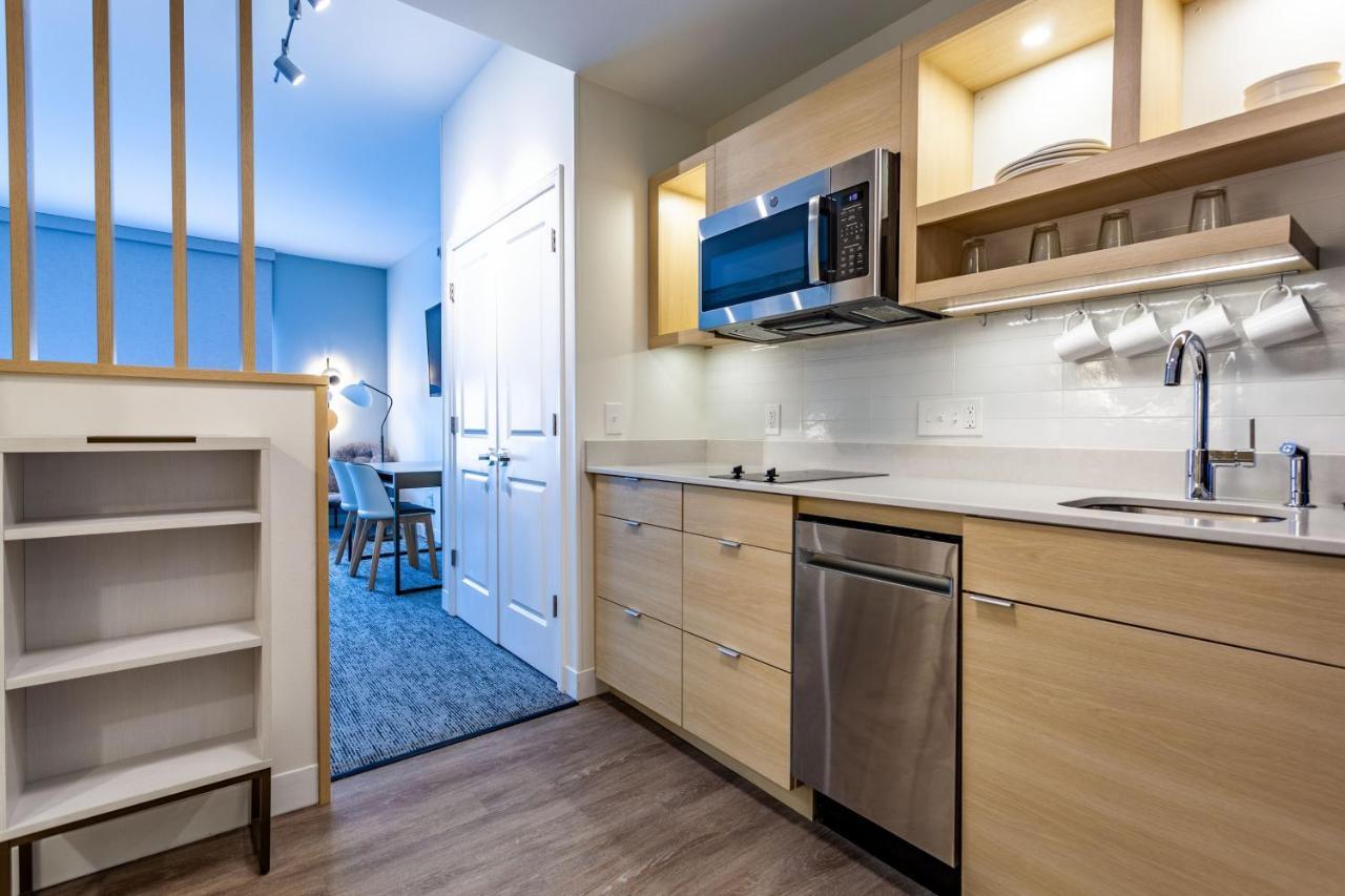 Towneplace Suites By Marriott Raleigh - University Area エクステリア 写真